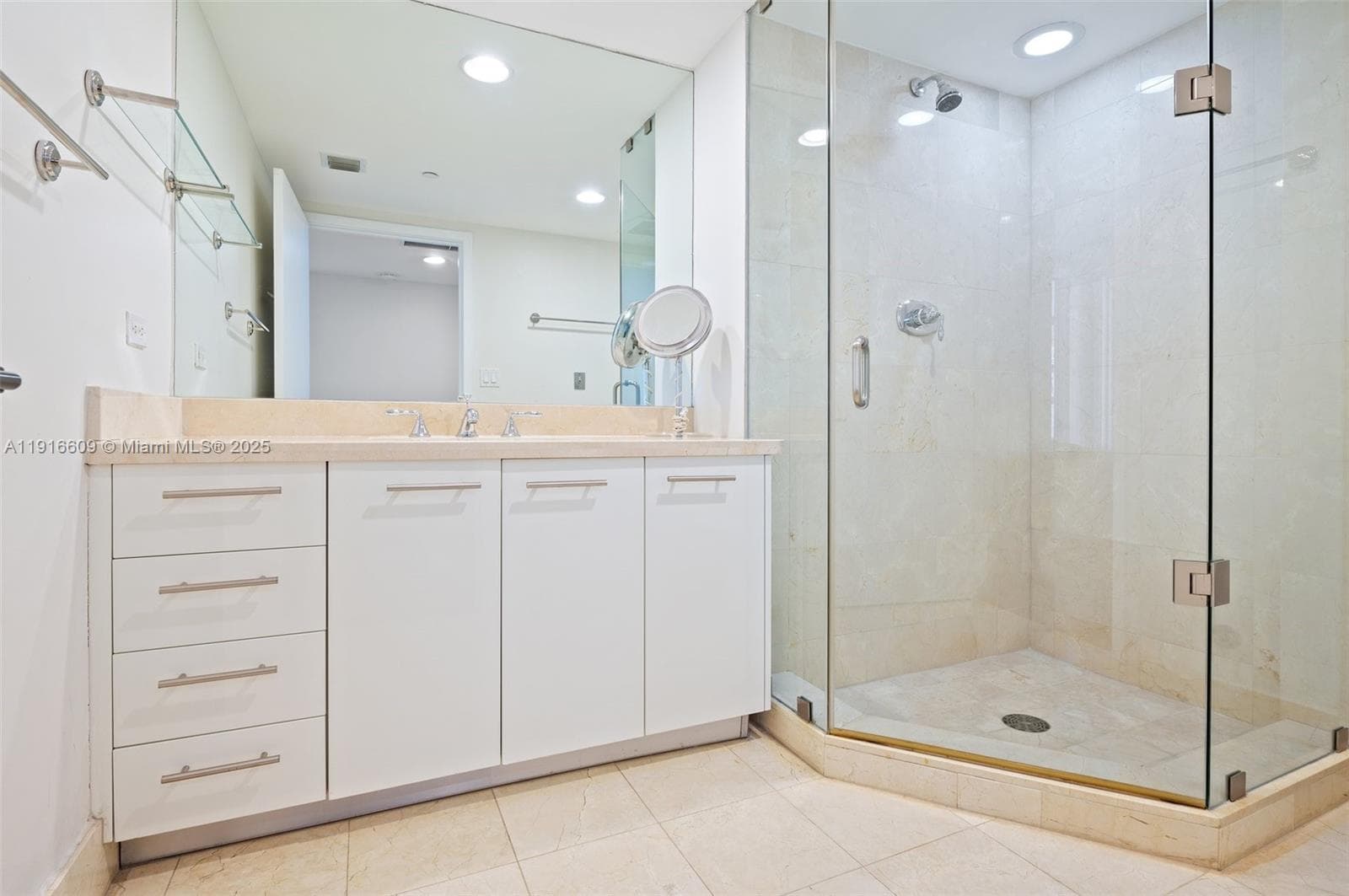 6801 Collins Ave, Miami Beach FL 33141 — 30