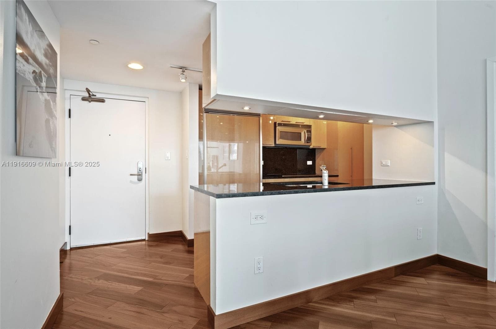 6801 Collins Ave, Miami Beach FL 33141 — 14