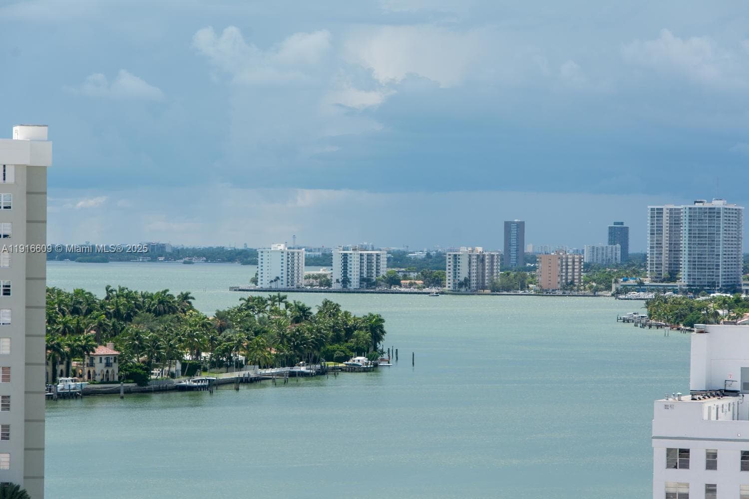 6801 Collins Ave, Miami Beach FL 33141 — 29