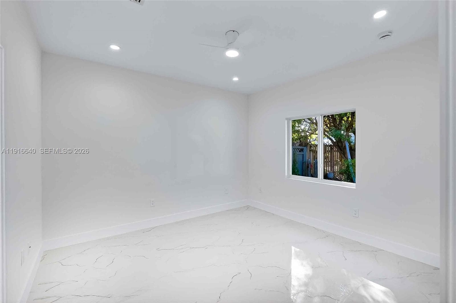1346 NW 44th St, Miami FL 33142 — 42