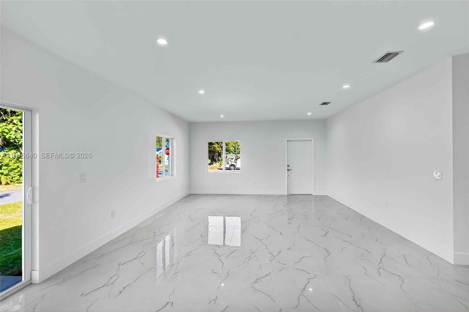 1346 NW 44th St, Miami FL 33142 — 32