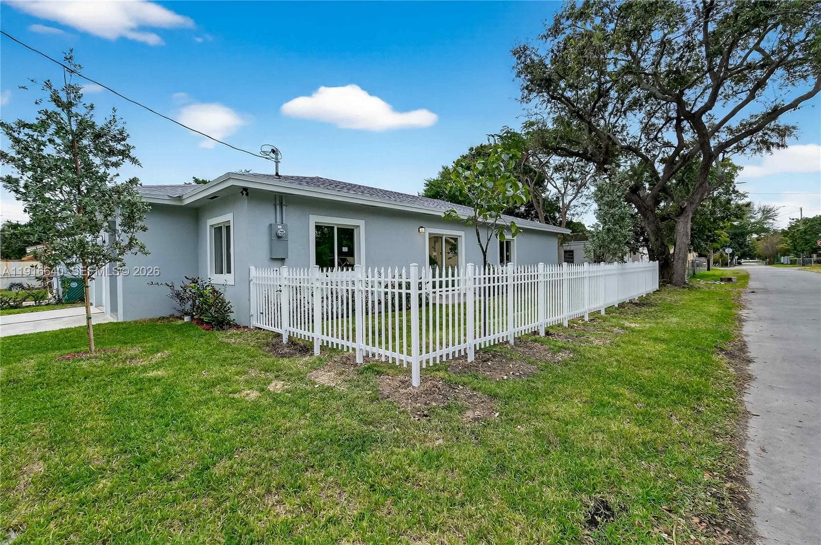 1346 NW 44th St, Miami FL 33142 — 10