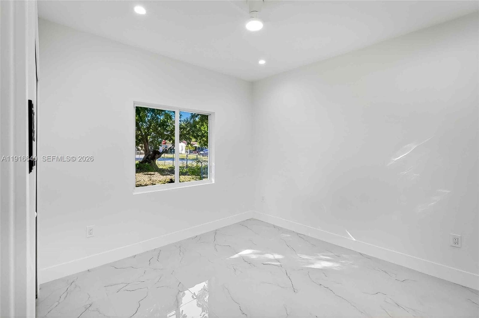 1346 NW 44th St, Miami FL 33142 — 37