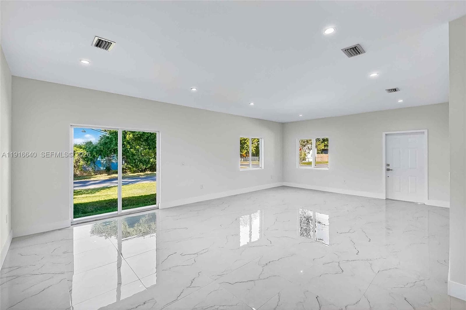 1346 NW 44th St, Miami FL 33142 — 31