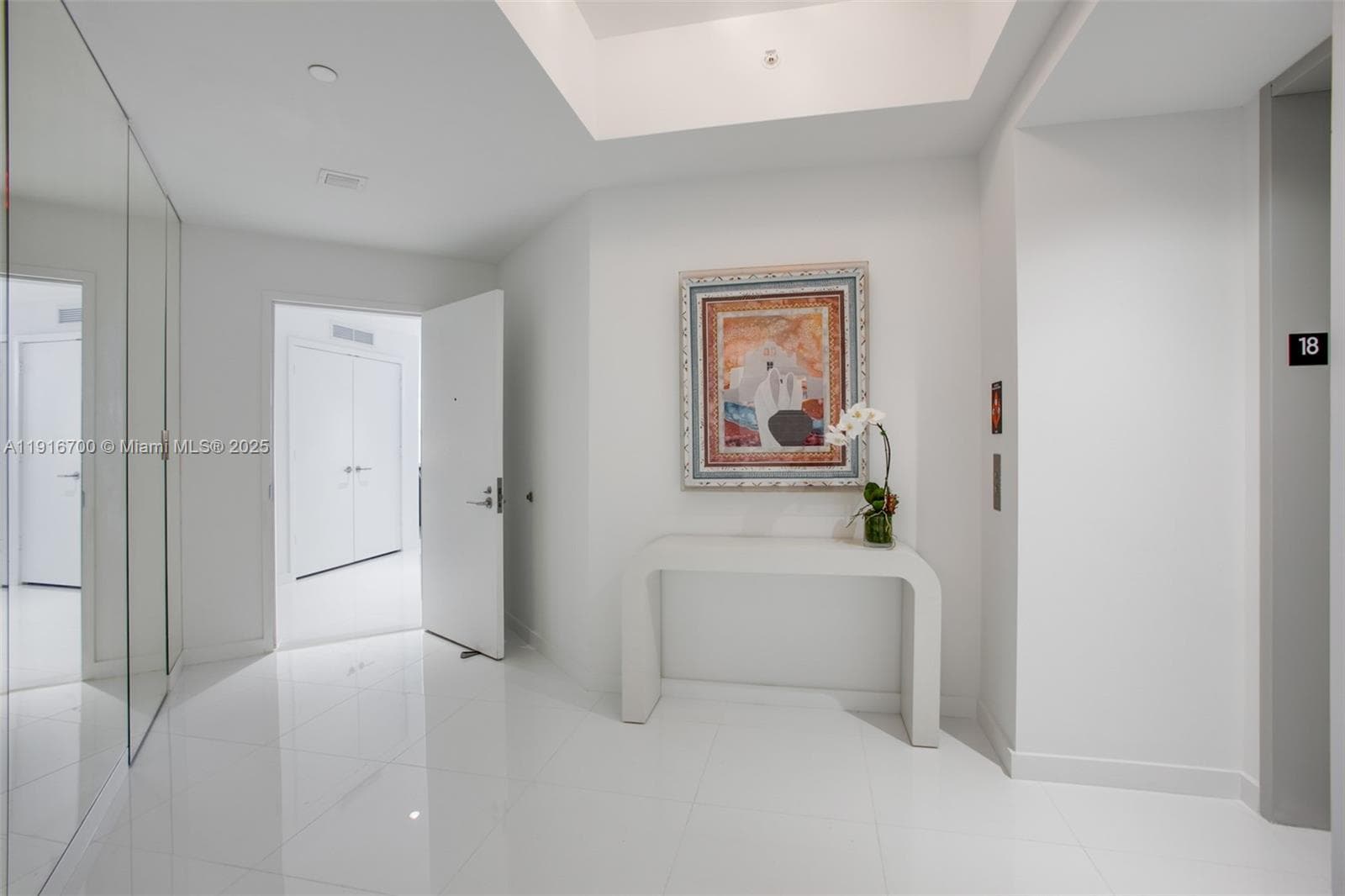 851 NE 1ST Ave # 1810, Miami FL 33132 — 14