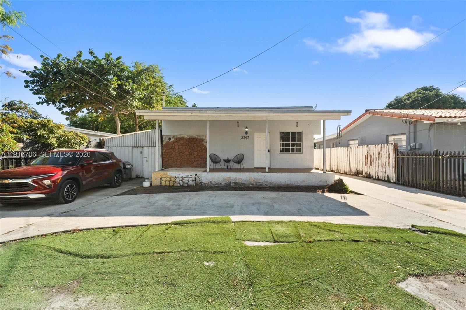 2262 NW 4th St, Miami FL 33125 — 3