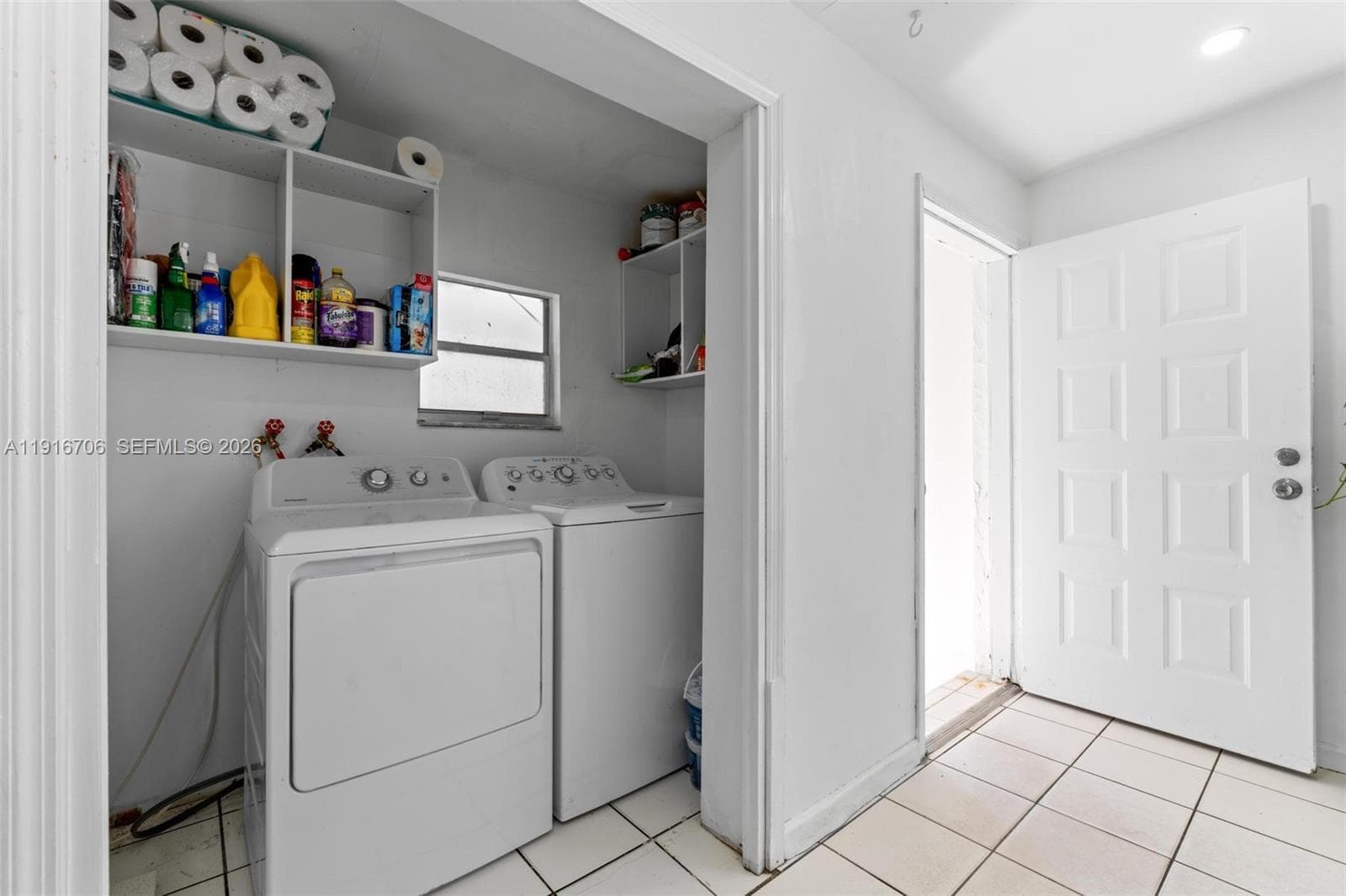 2262 NW 4th St, Miami FL 33125 — 10