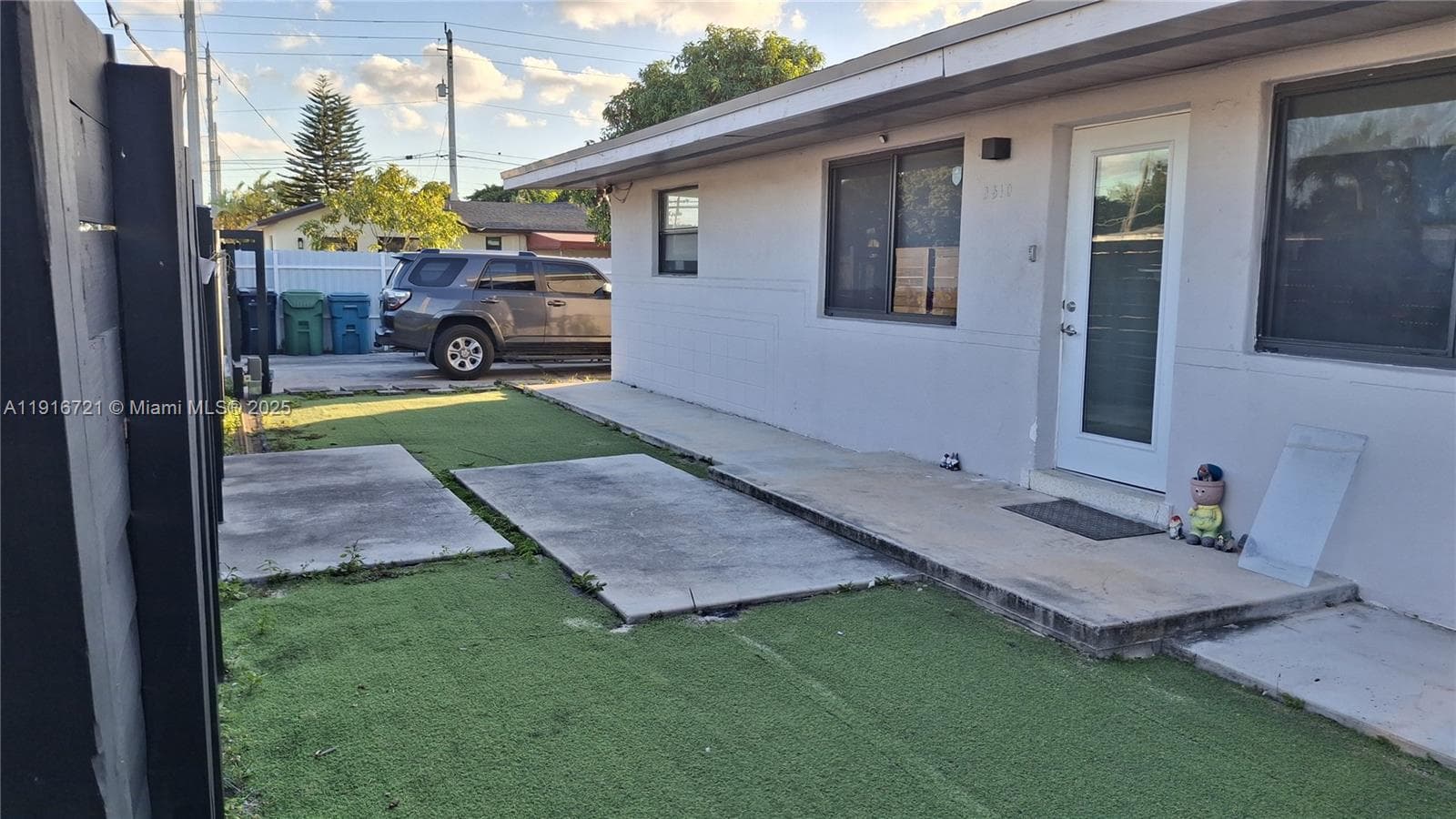 3510 NW 33rd Ave, Miami FL 33142 — 36