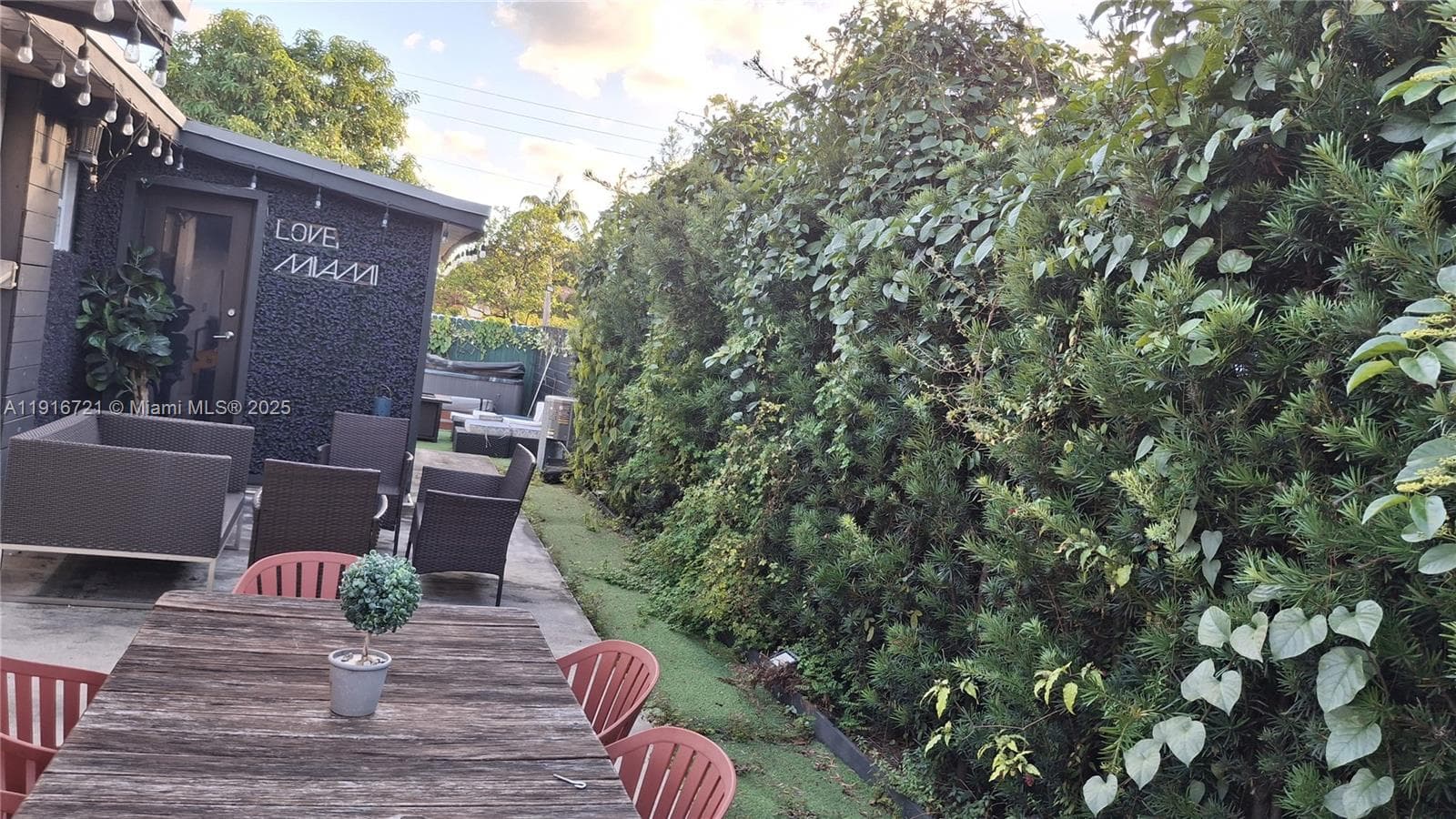 3510 NW 33rd Ave, Miami FL 33142 — 29