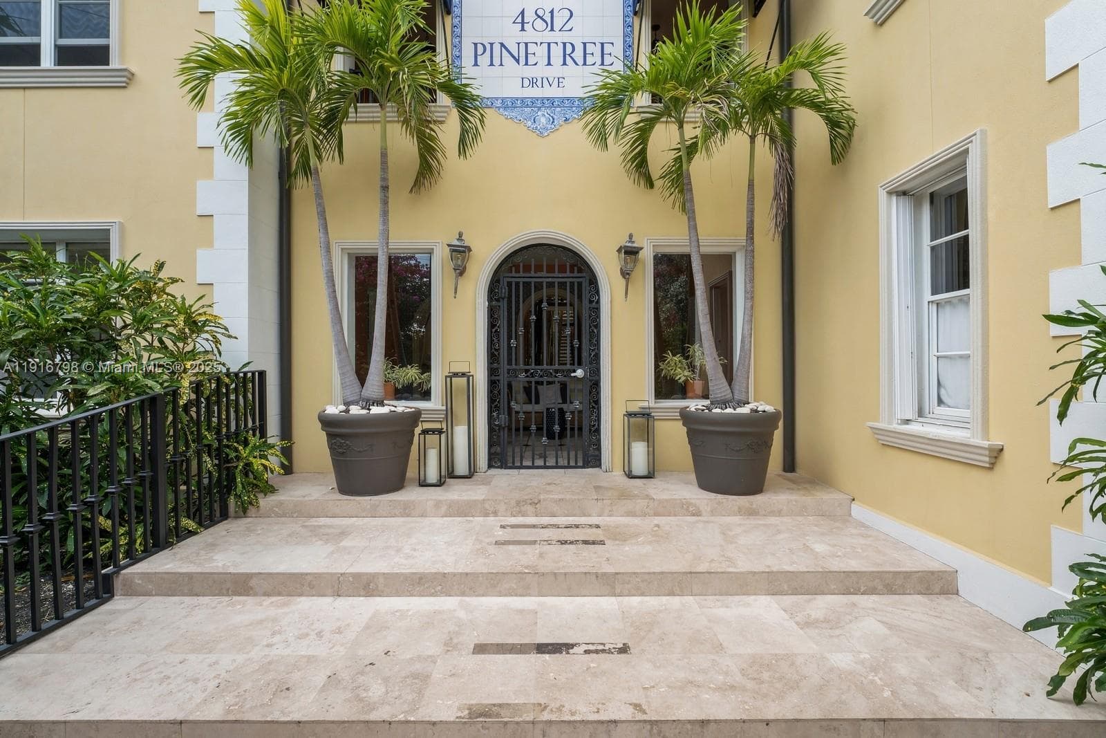 4812 Pine Tree Dr # 206, Miami Beach FL 33140 — 1
