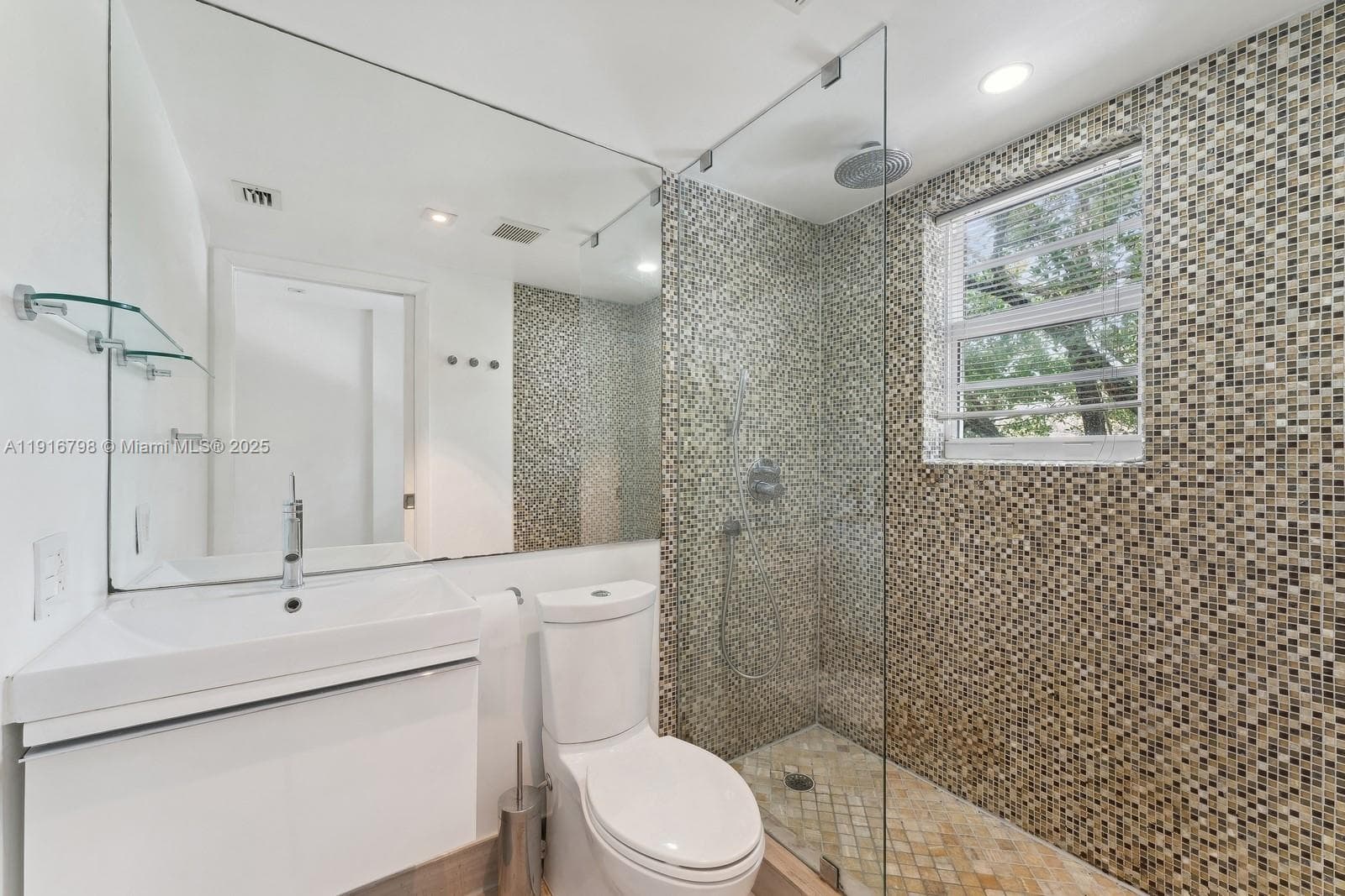 4812 Pine Tree Dr # 206, Miami Beach FL 33140 — 11