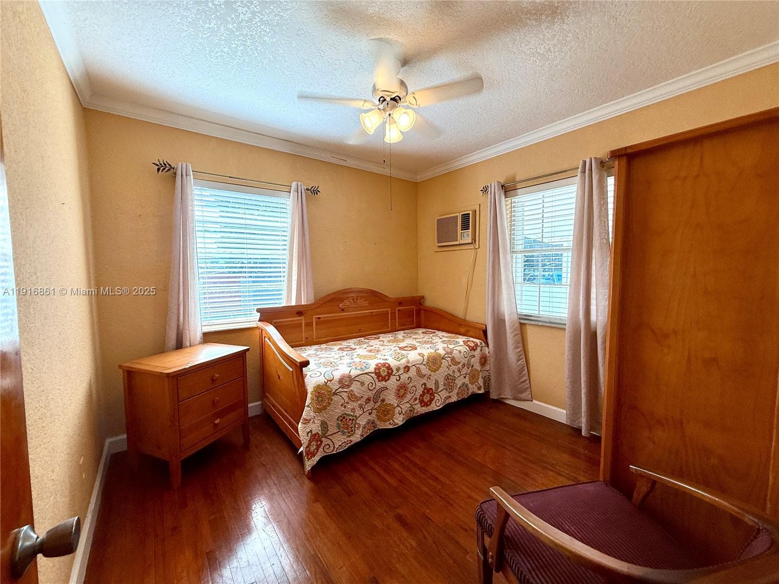 174 E 41st St, Hialeah FL 33013 — 46