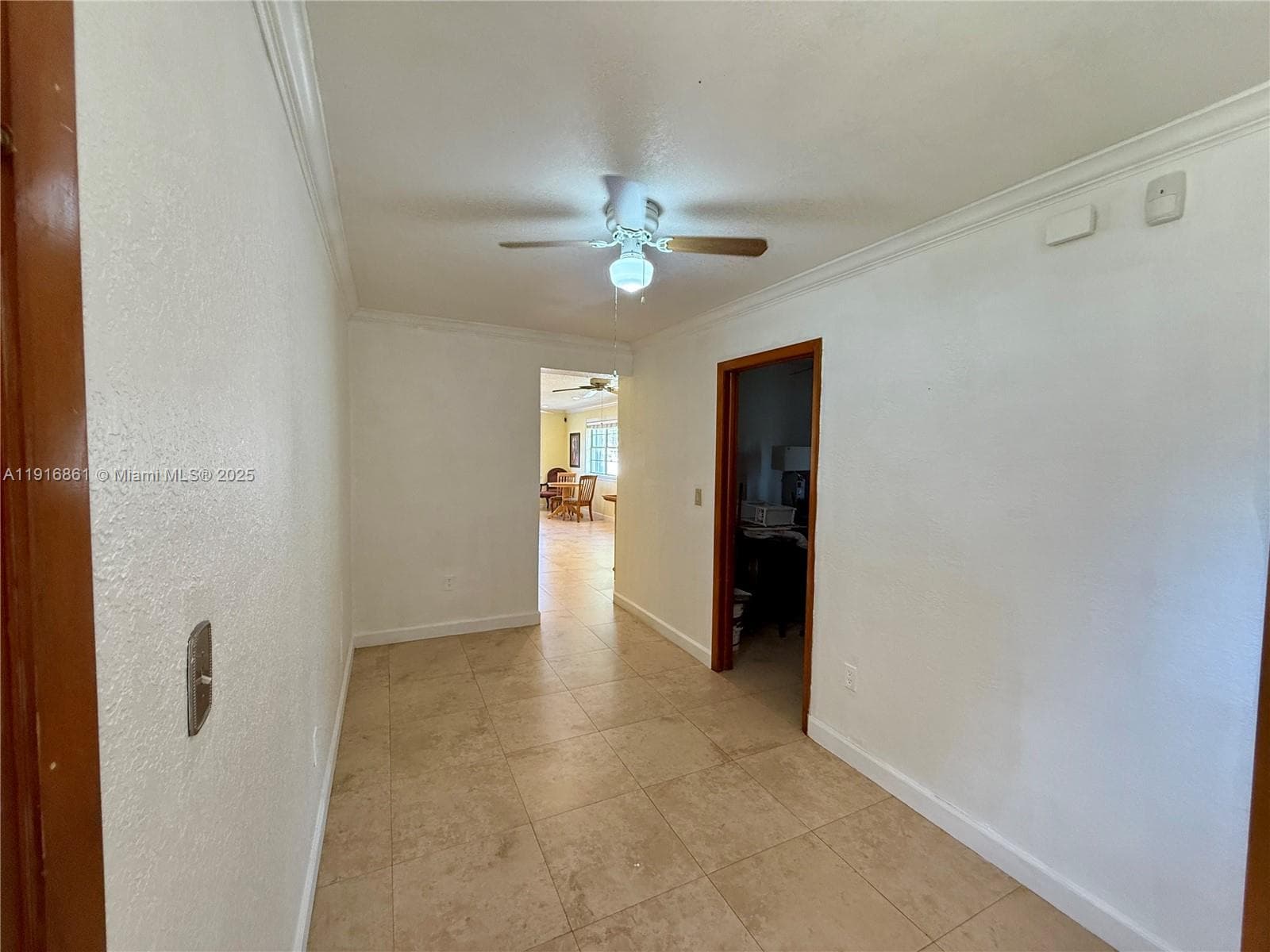 174 E 41st St, Hialeah FL 33013 — 17