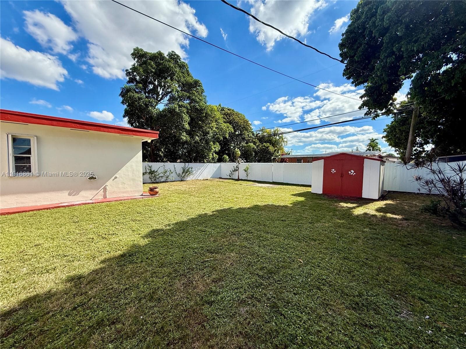 174 E 41st St, Hialeah FL 33013 — 28
