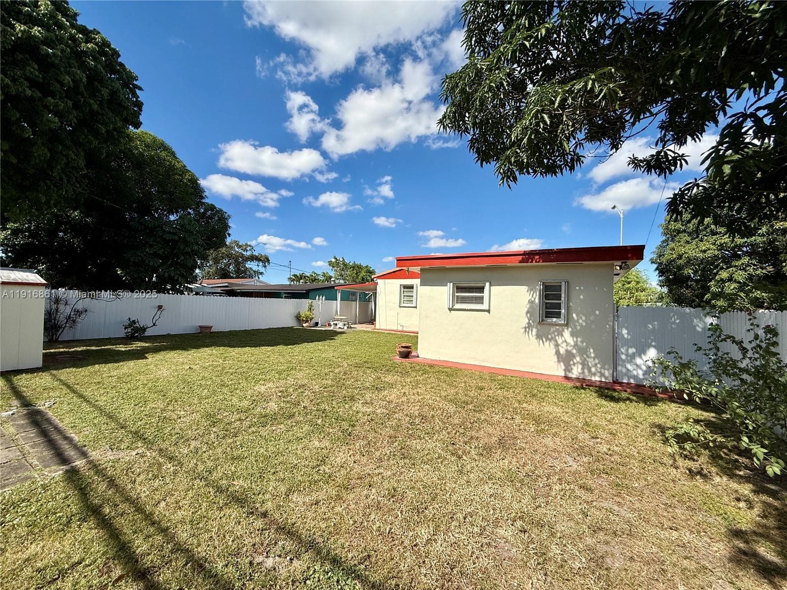 174 E 41st St, Hialeah FL 33013 — 24