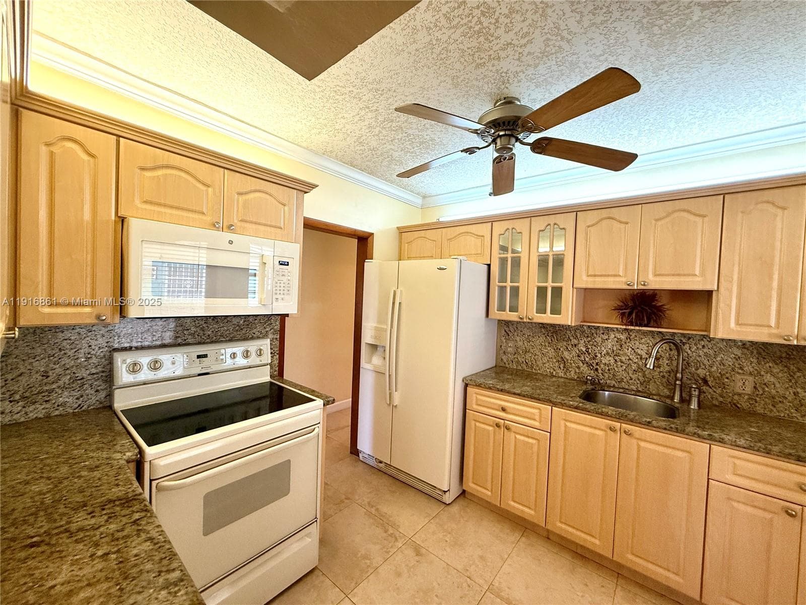 174 E 41st St, Hialeah FL 33013 — 40