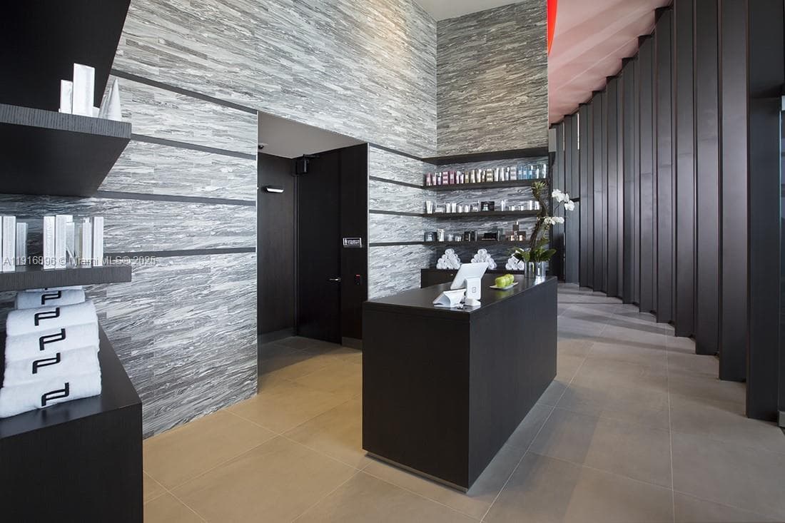 18555 Collins Ave # 3505, Sunny Isles Beach FL 33160 — 35