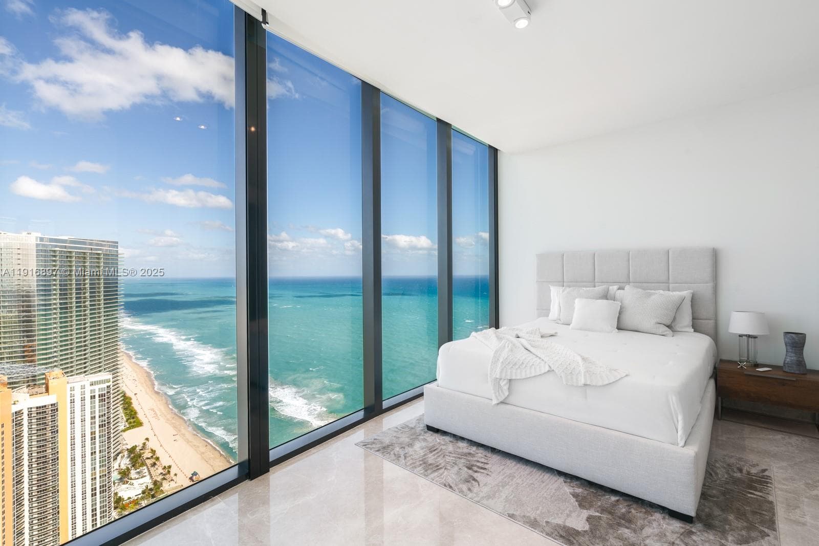 18555 Collins Ave # 5105, Sunny Isles Beach FL 33160 — 16