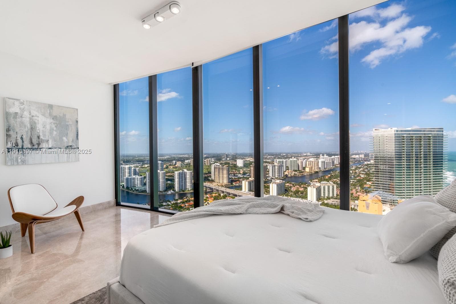 18555 Collins Ave # 5105, Sunny Isles Beach FL 33160 — 18