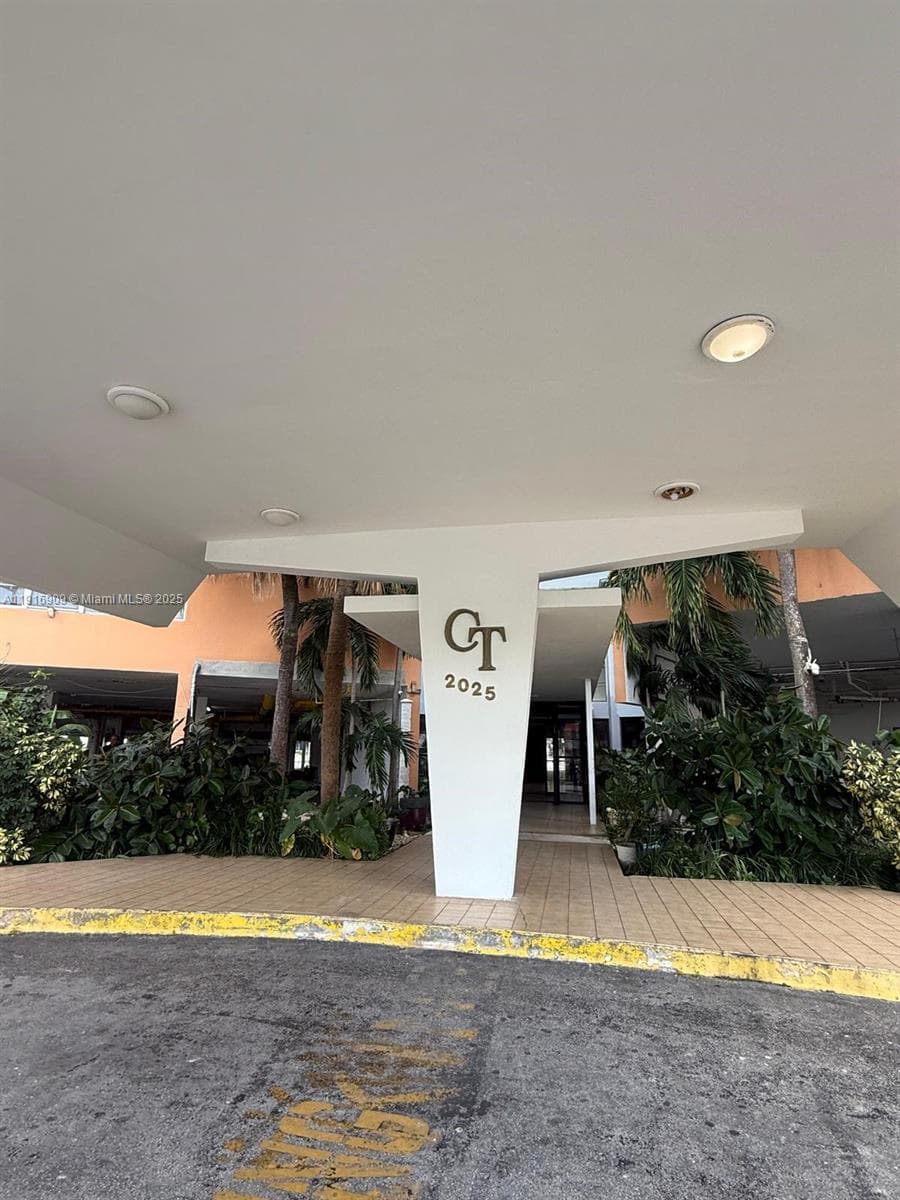 2025 NE 164th St # 605, North Miami Beach FL 33162 — 5