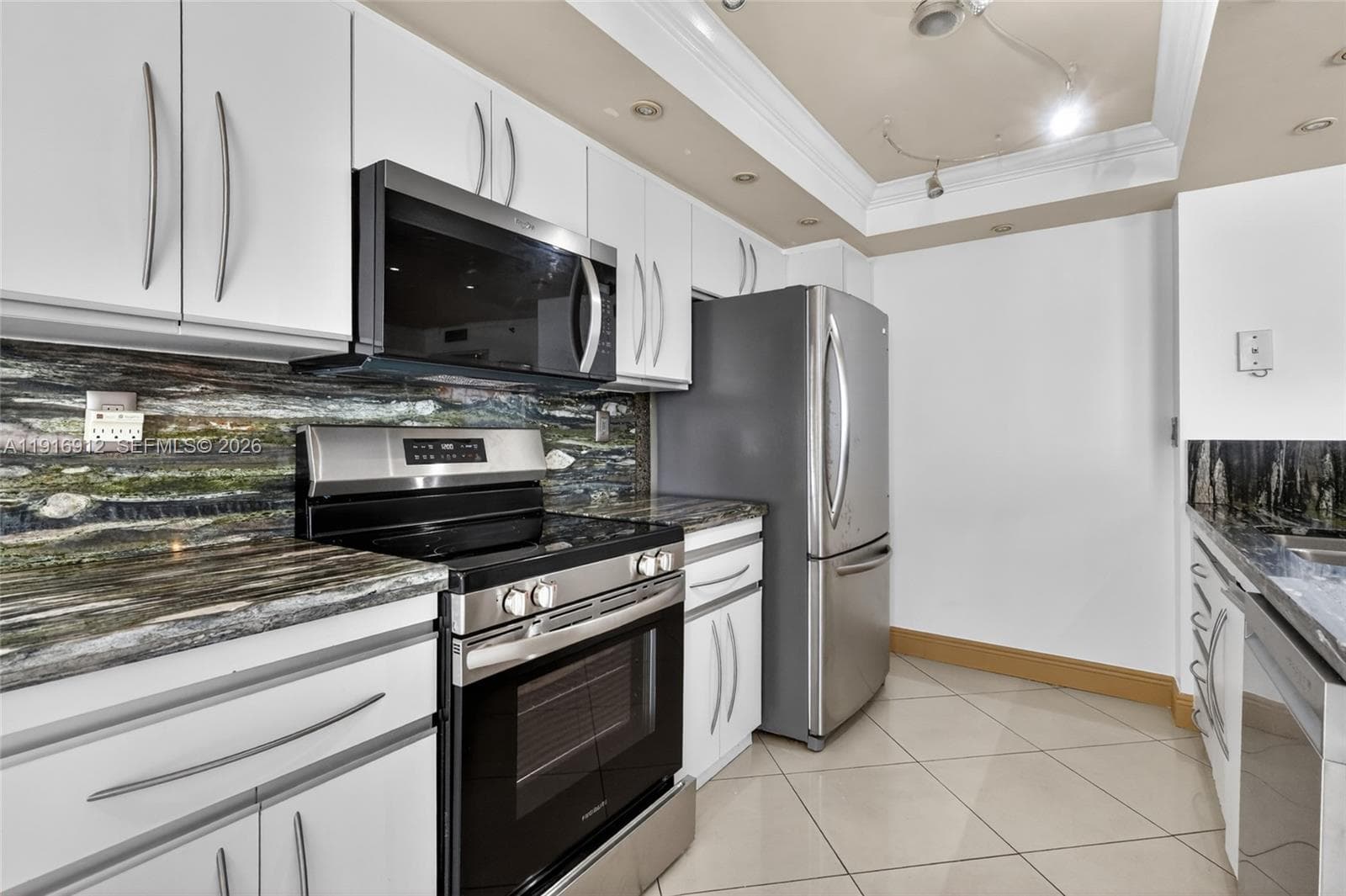 4000 Towerside Ter # 1612, Miami FL 33138 — 13