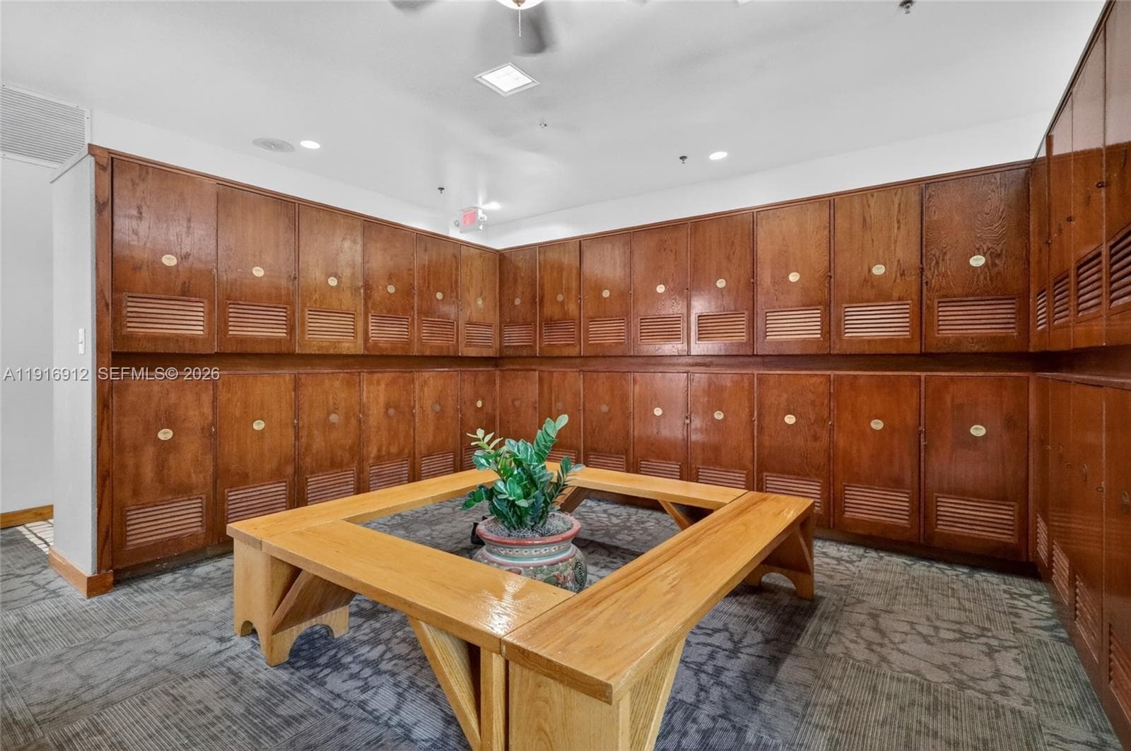 4000 Towerside Ter # 1612, Miami FL 33138 — 83