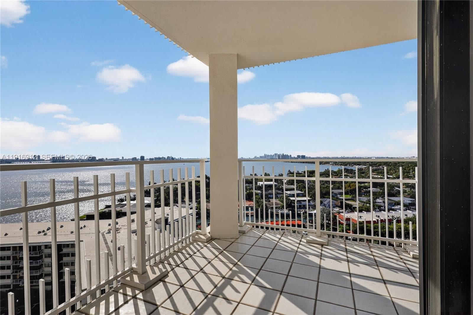 4000 Towerside Ter # 1612, Miami FL 33138 — 29