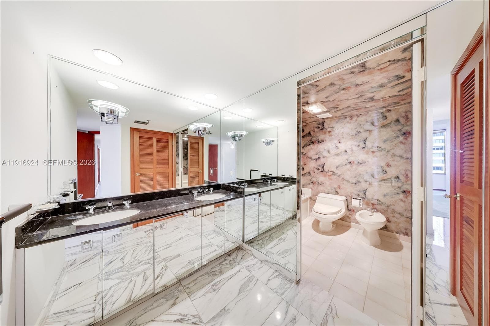 520 Brickell Key Dr # A1104, Miami FL 33131 — 18