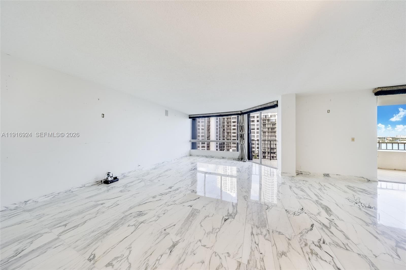 520 Brickell Key Dr # A1104, Miami FL 33131 — 11