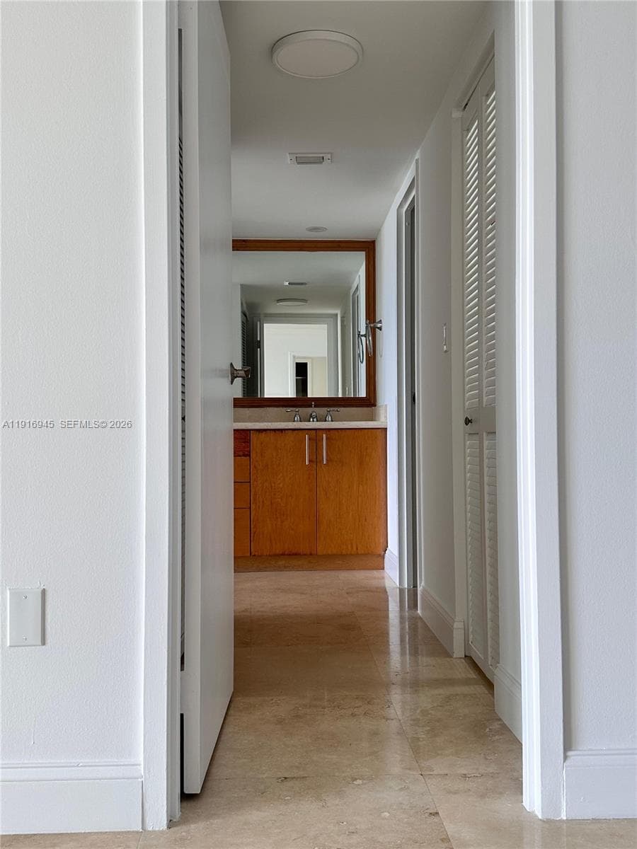 2333 Brickell Ave # 2215, Miami FL 33129 — 13