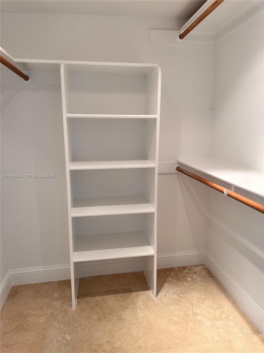 2333 Brickell Ave # 2215, Miami FL 33129 — 15