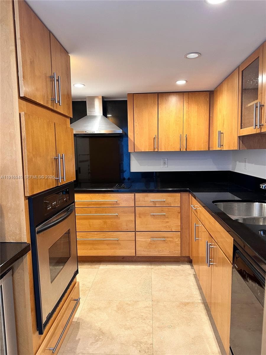 2333 Brickell Ave # 2215, Miami FL 33129 — 4