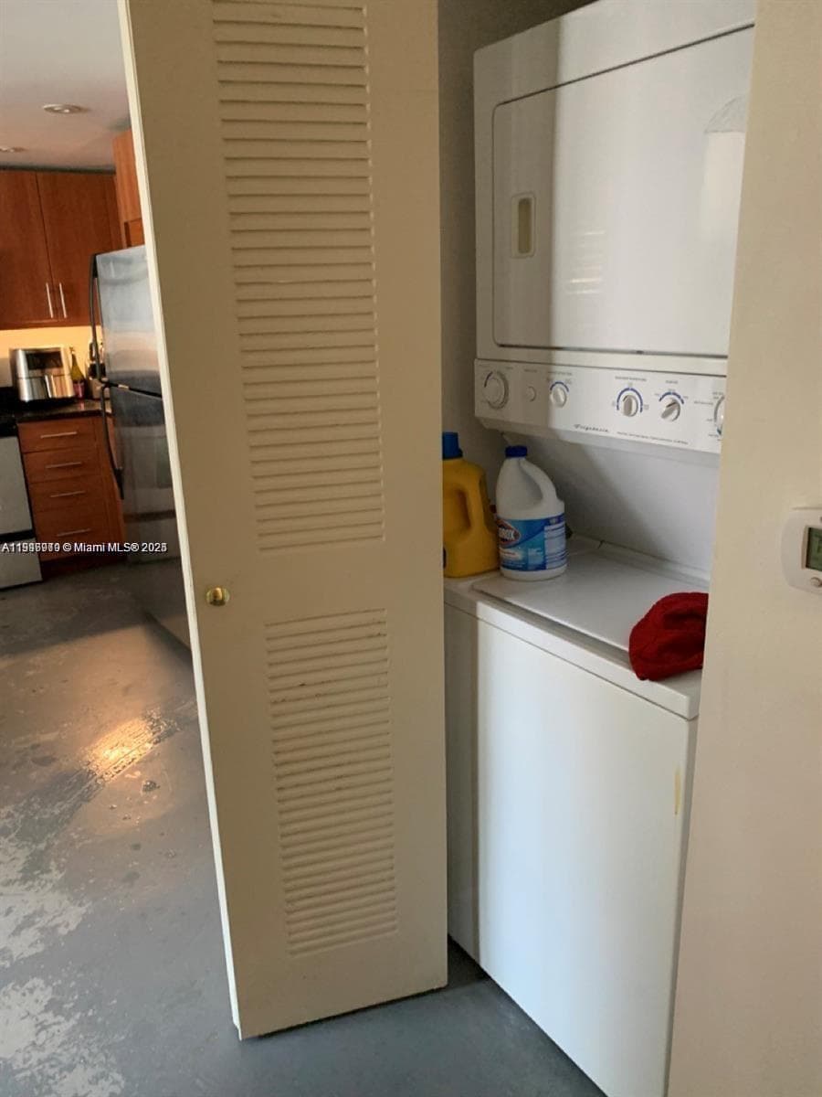 111 E Flagler St # 507, Miami FL 33131 — 14