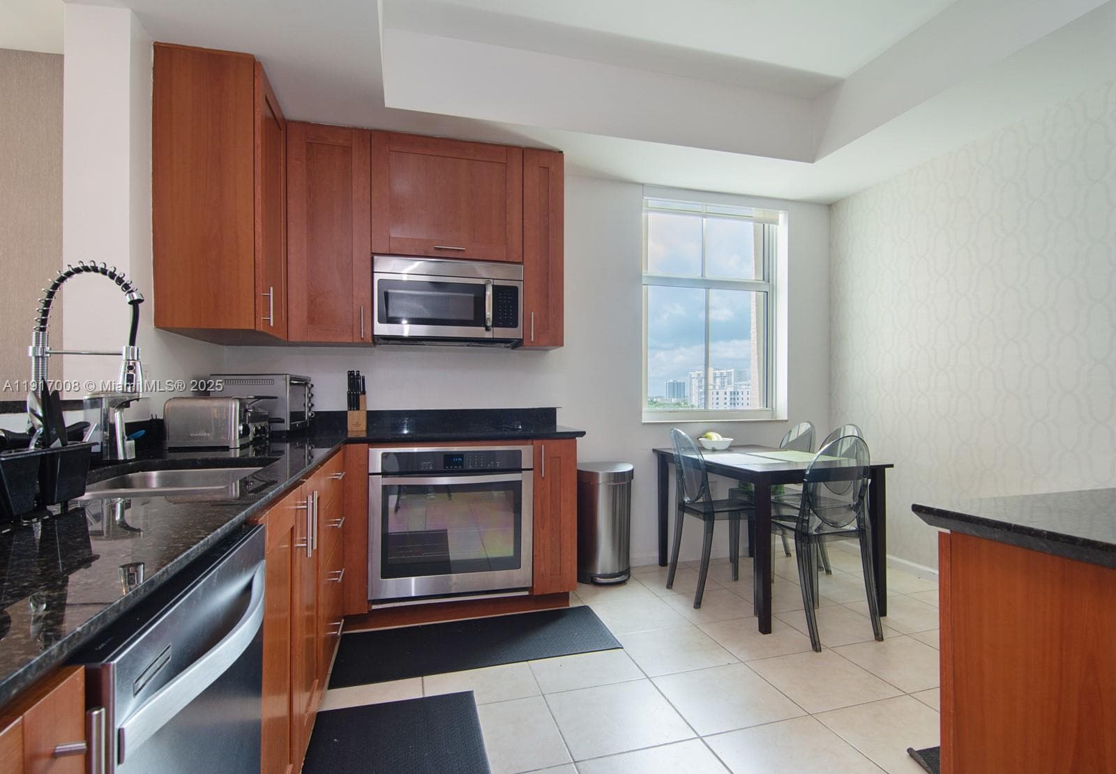 3340 NE 190th St # 909, Aventura FL 33180 — 11