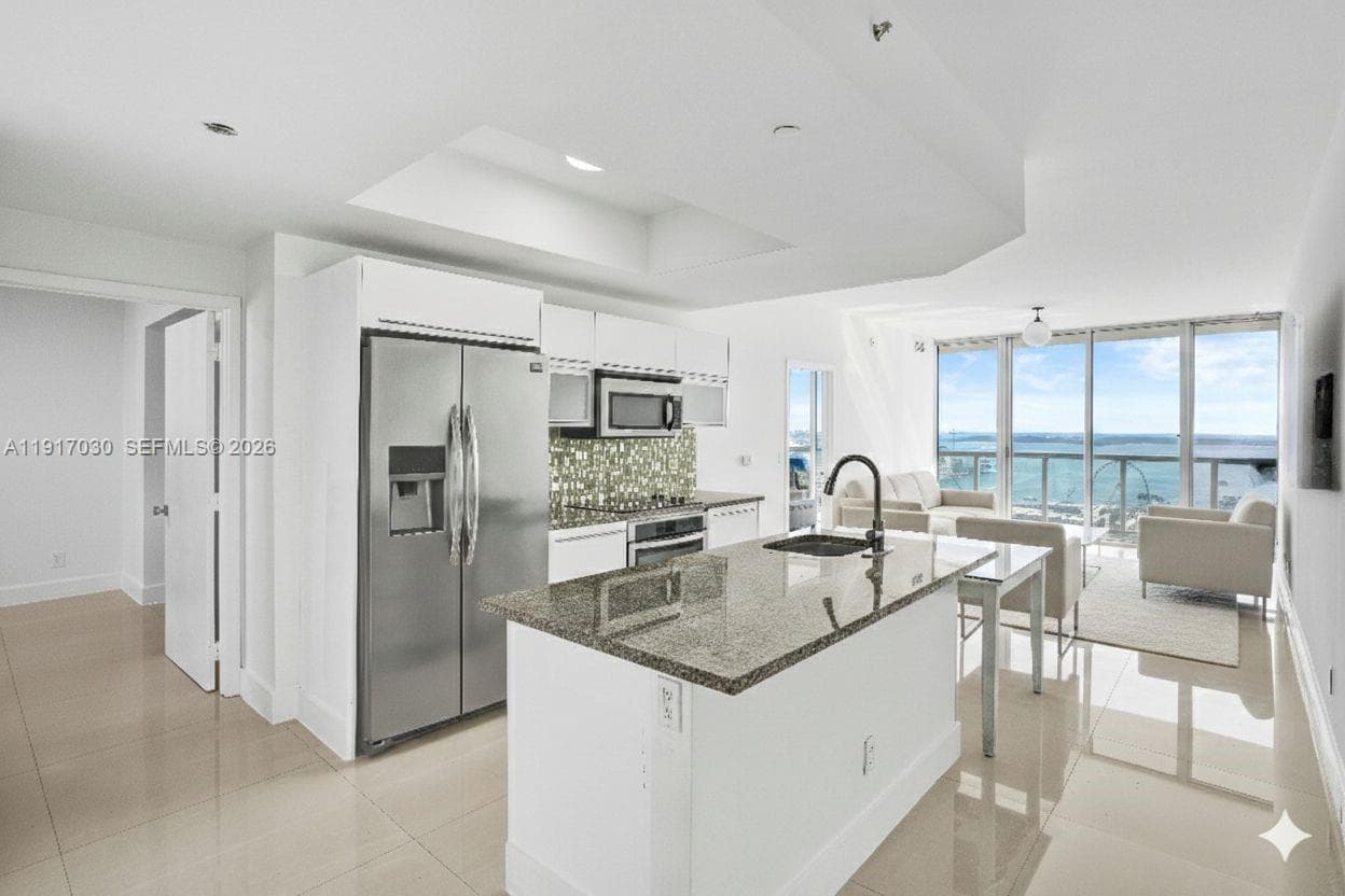 888 Biscayne Blvd # 2904, Miami FL 33132 — 4