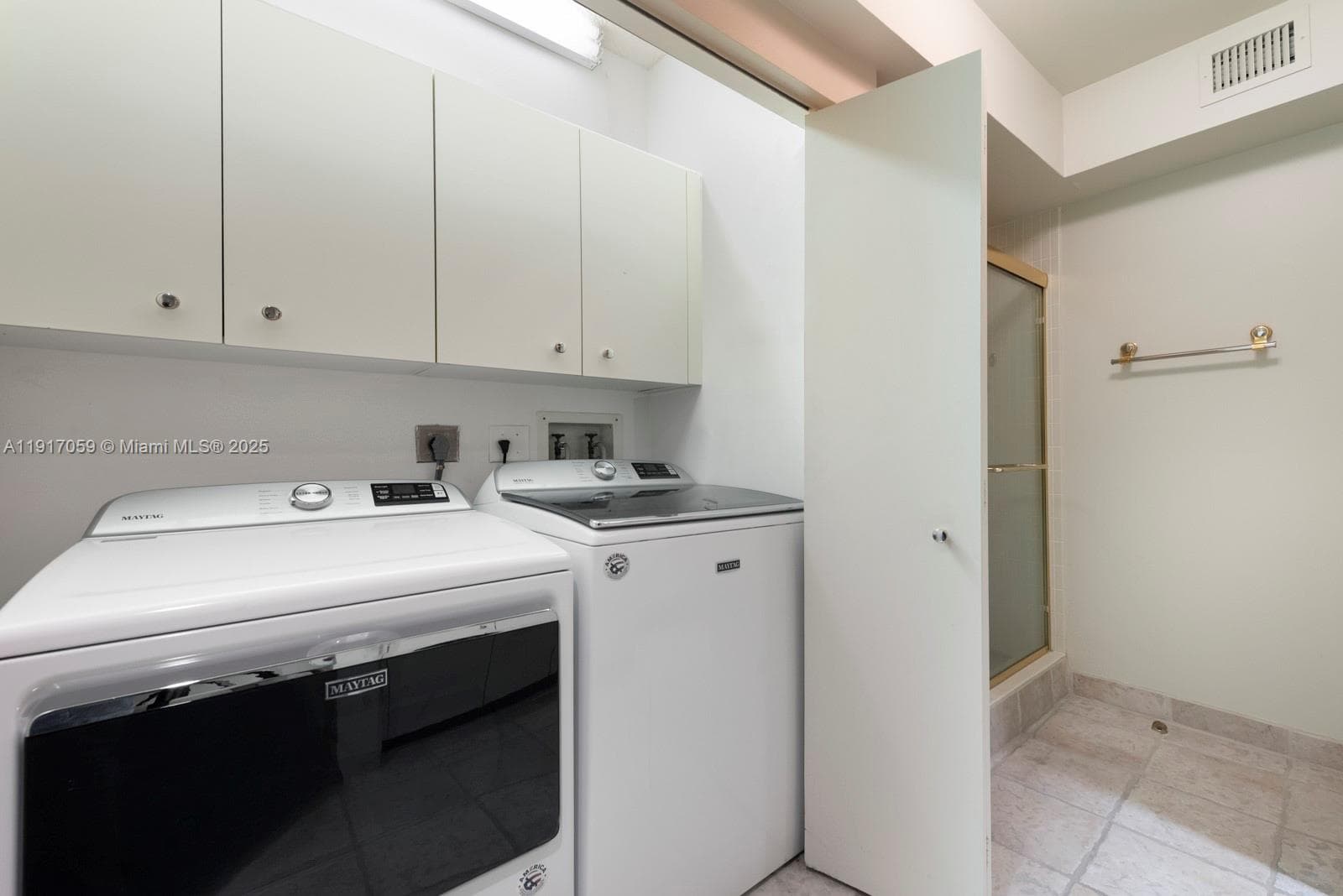 20281 E Country Club Dr # 1009, Aventura FL 33180 — 35