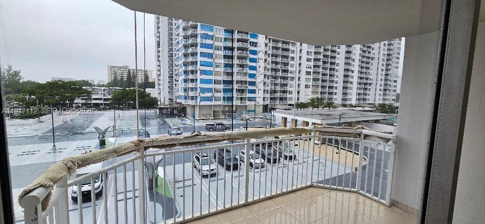 18021 Biscayne Blvd # 402, Aventura FL 33160 — 19