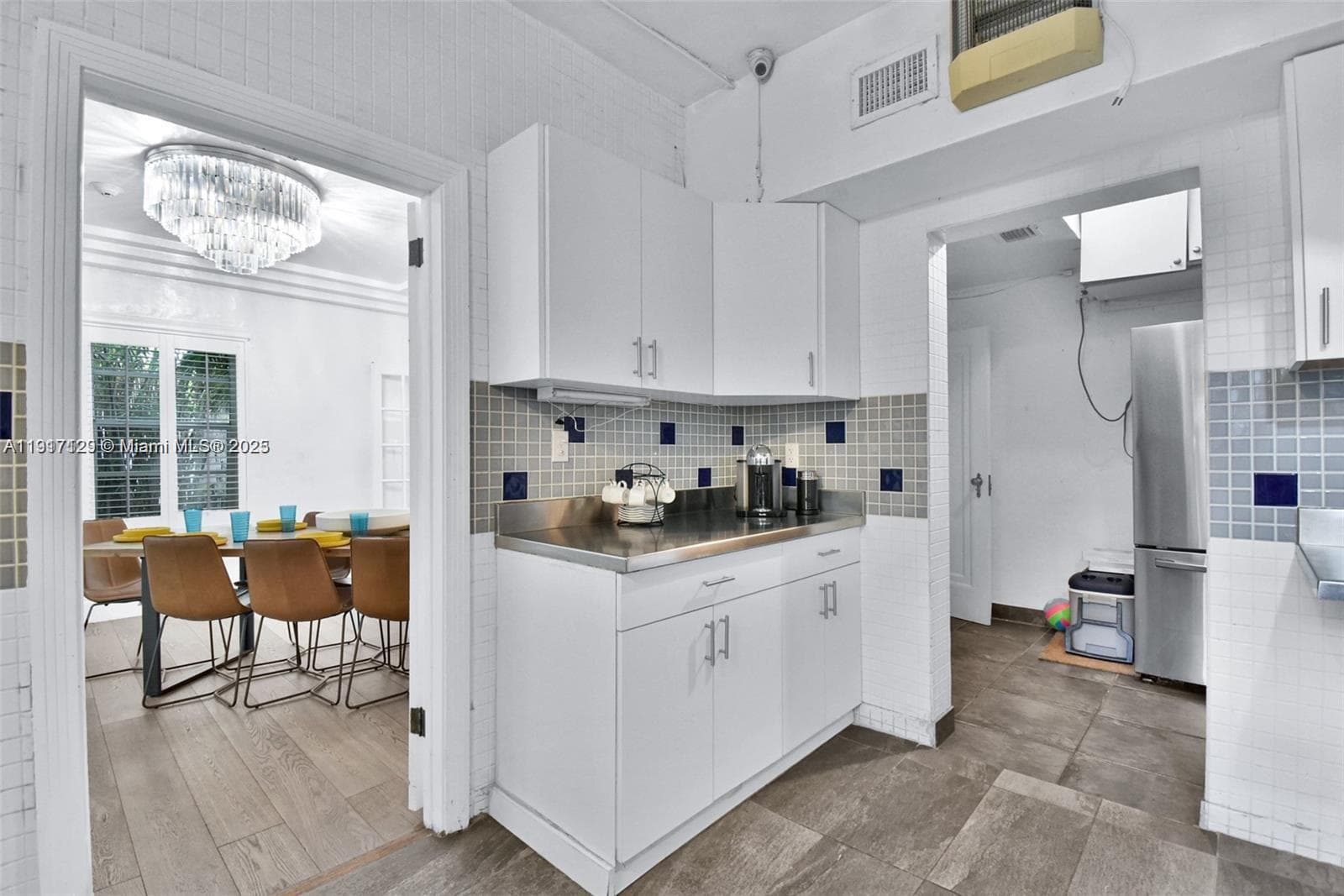 1018 Jefferson Ave, Miami Beach FL 33139 — 52