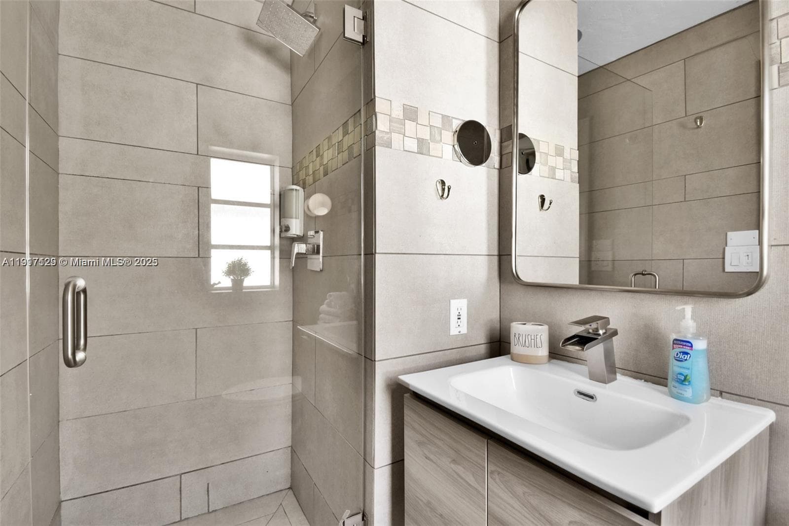 1018 Jefferson Ave, Miami Beach FL 33139 — 20
