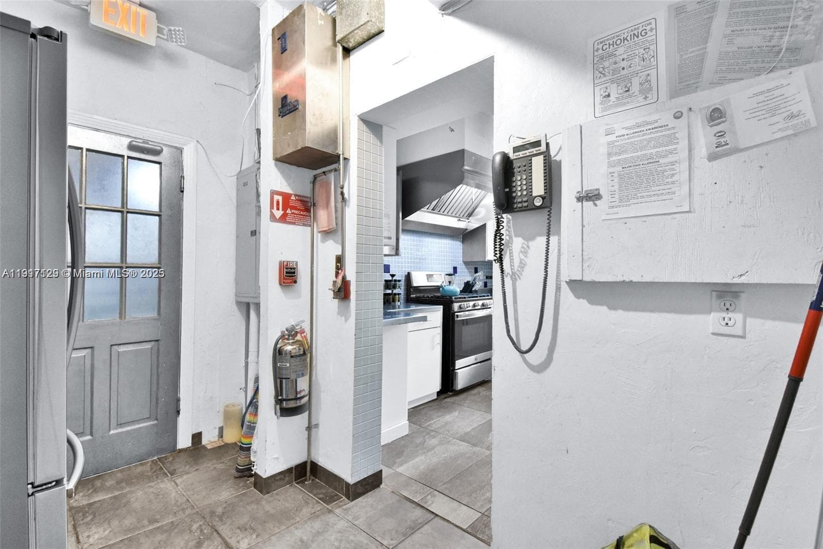 1018 Jefferson Ave, Miami Beach FL 33139 — 49