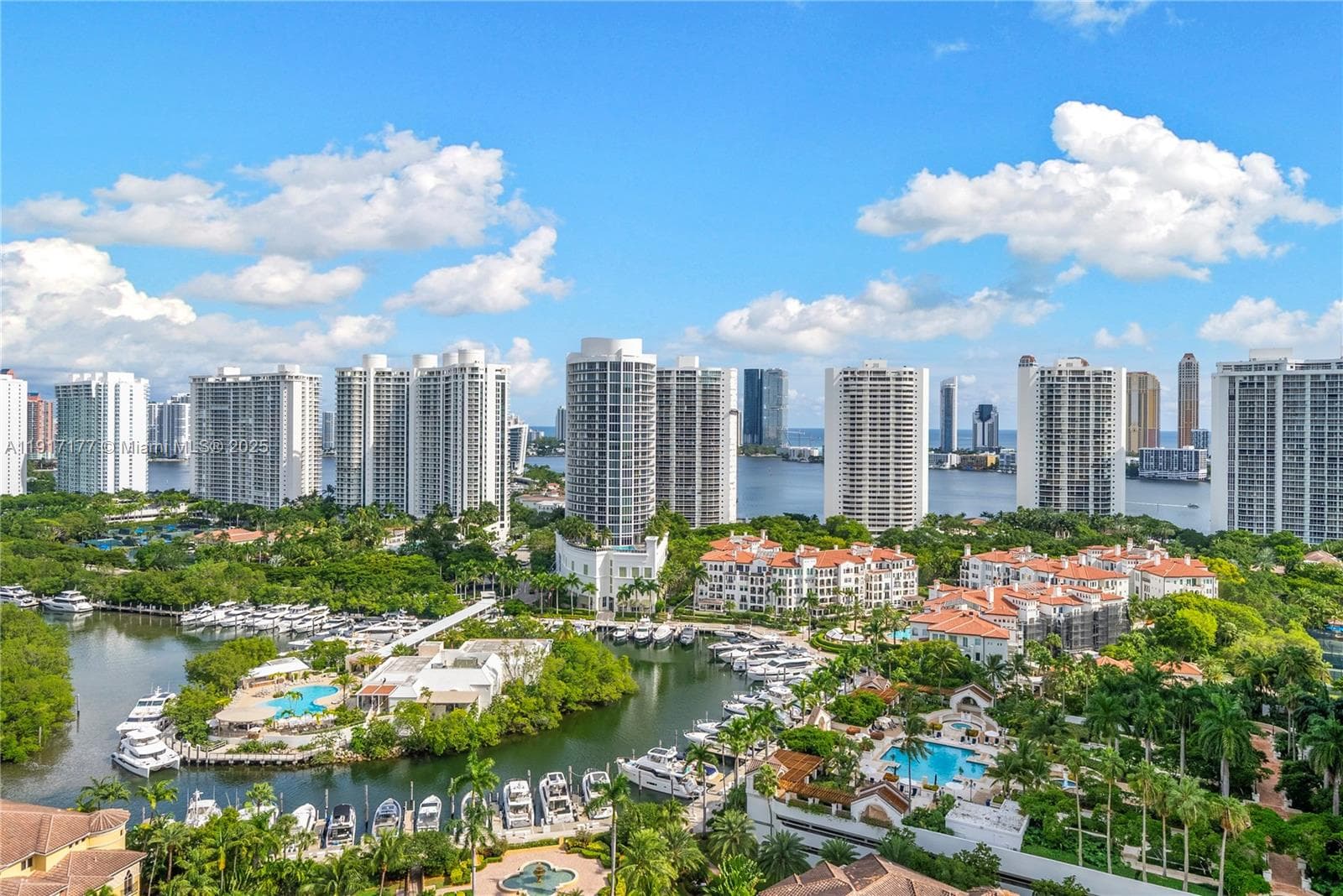 1000 W Island Blvd # 2407, Aventura FL 33160 — 3