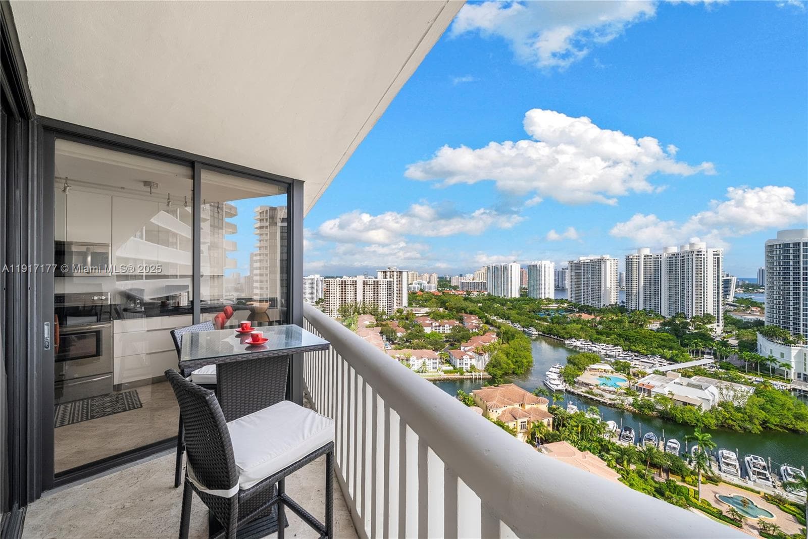 1000 W Island Blvd # 2407, Aventura FL 33160 — 28