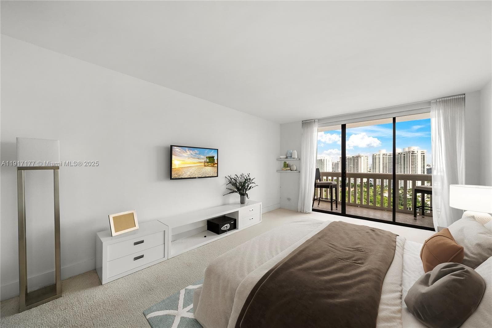 1000 W Island Blvd # 2407, Aventura FL 33160 — 19