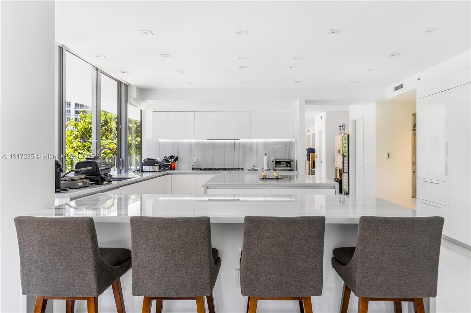 1 Collins Ave # 207, Miami Beach FL 33139 — 15