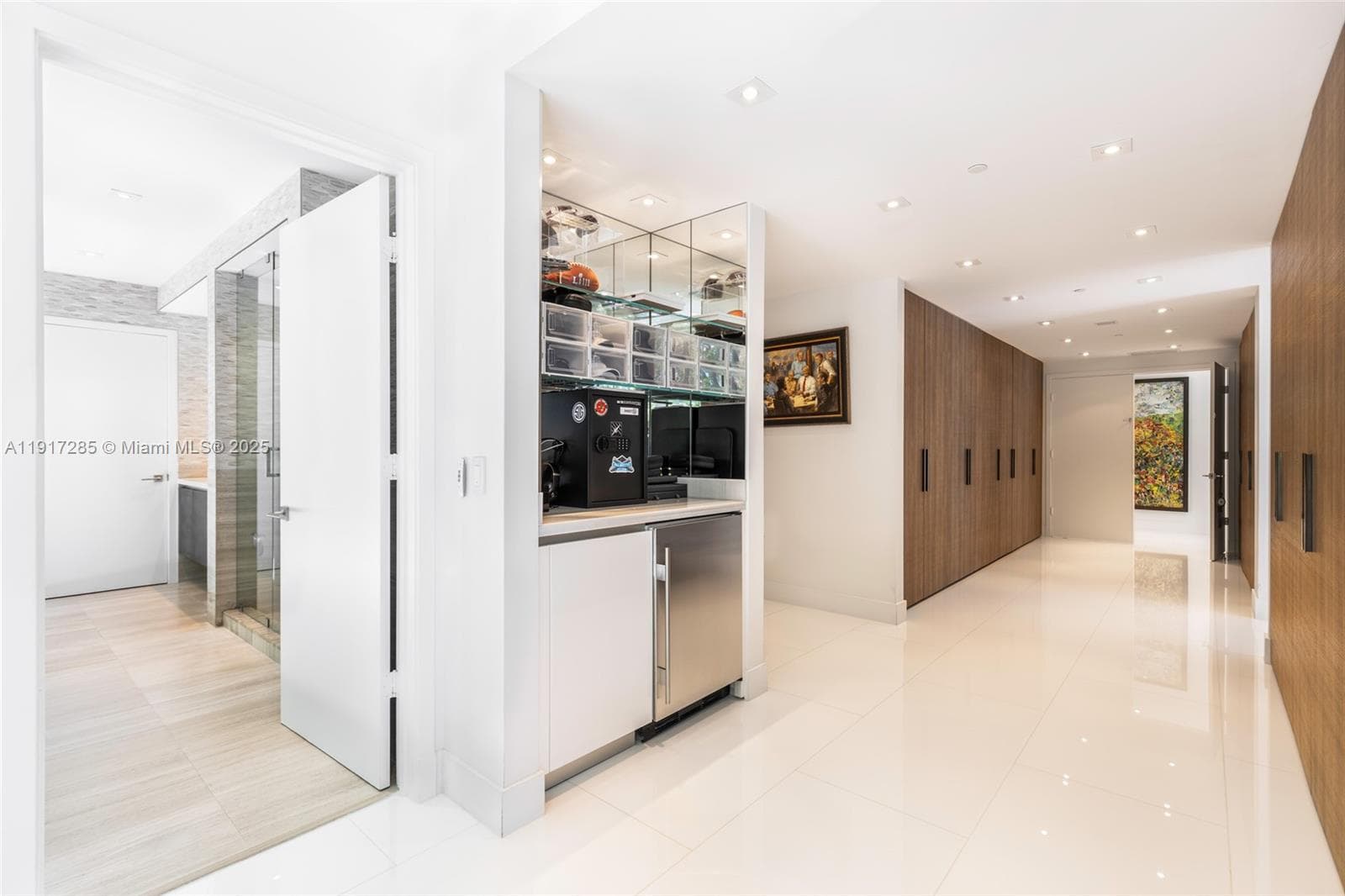 1 Collins Ave # 207, Miami Beach FL 33139 — 21
