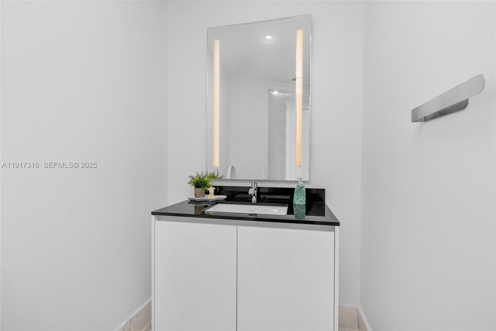 18555 Collins Ave # 5501, Sunny Isles Beach FL 33160 — 49