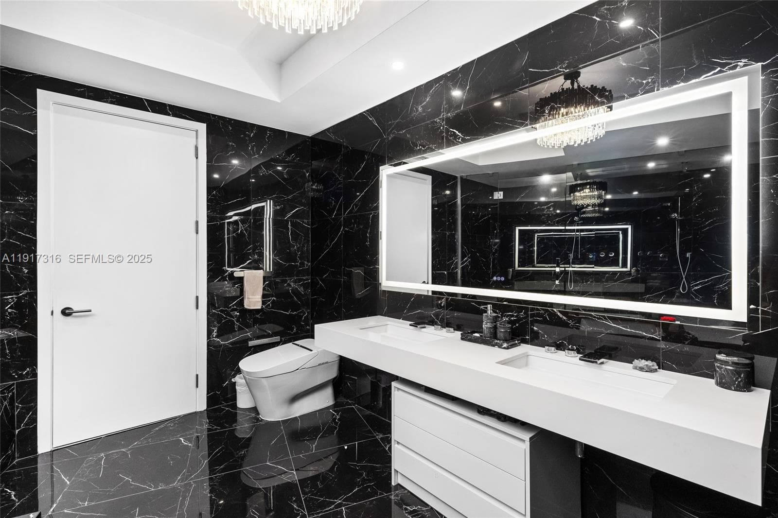 18555 Collins Ave # 5501, Sunny Isles Beach FL 33160 — 33