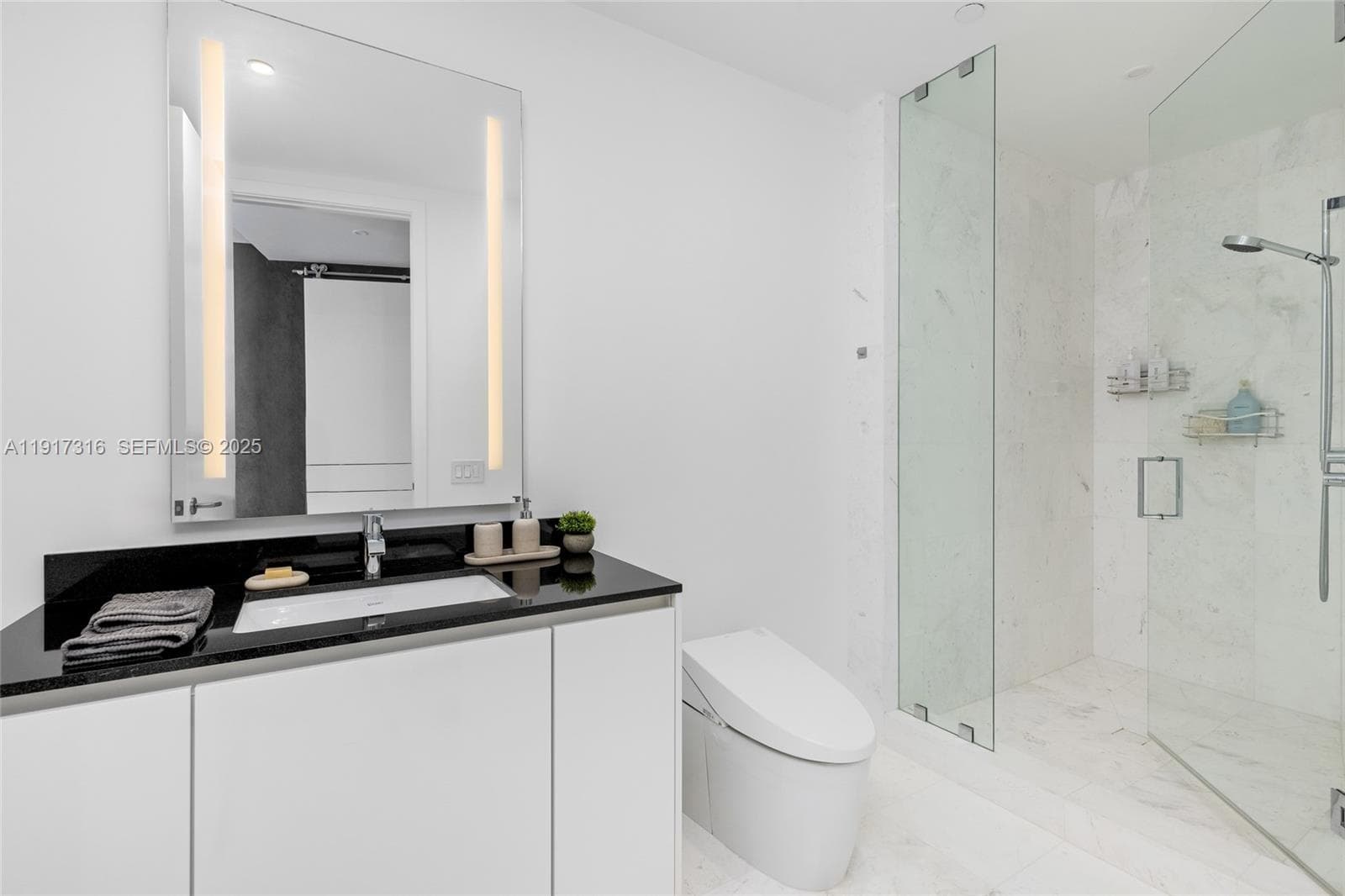 18555 Collins Ave # 5501, Sunny Isles Beach FL 33160 — 39