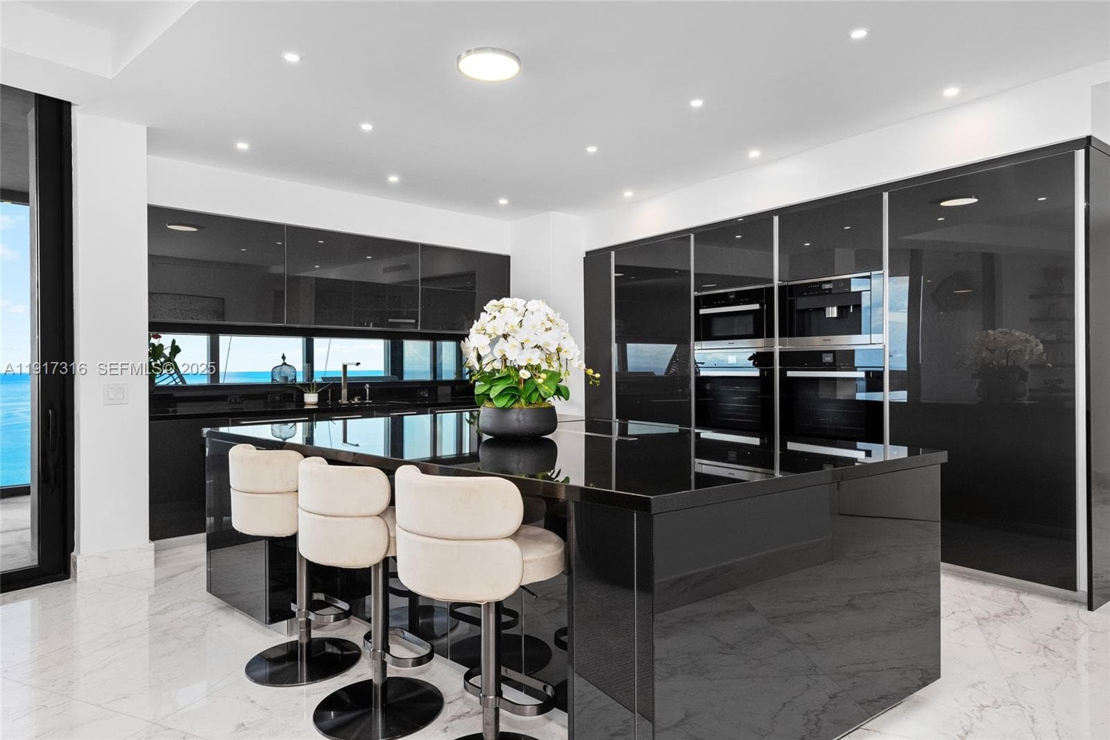 18555 Collins Ave # 5501, Sunny Isles Beach FL 33160 — 21