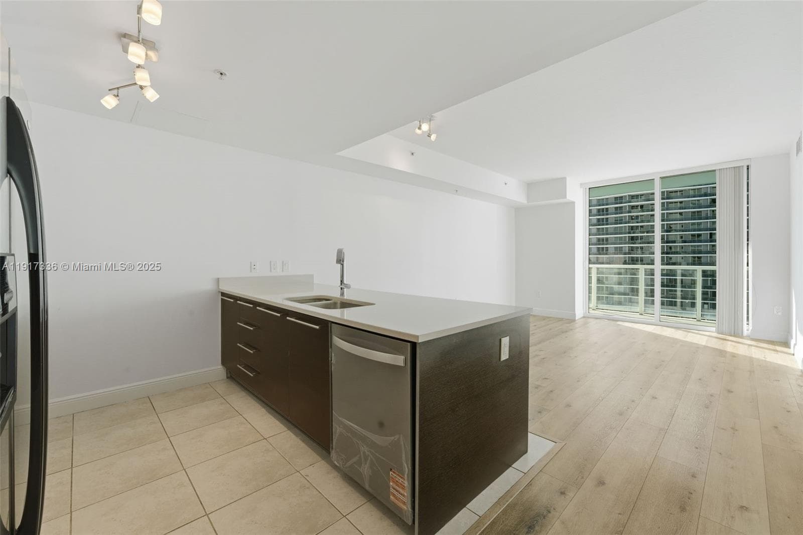 1900 N Bayshore Dr # 4109, Miami FL 33132 — 9